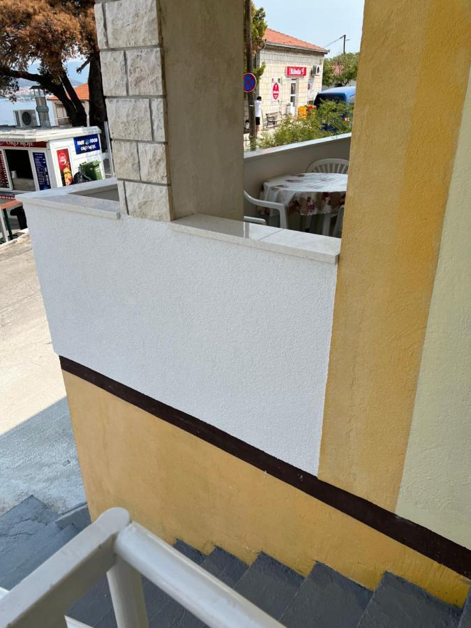 Apartment Vujcic Donji Okrug Exterior foto